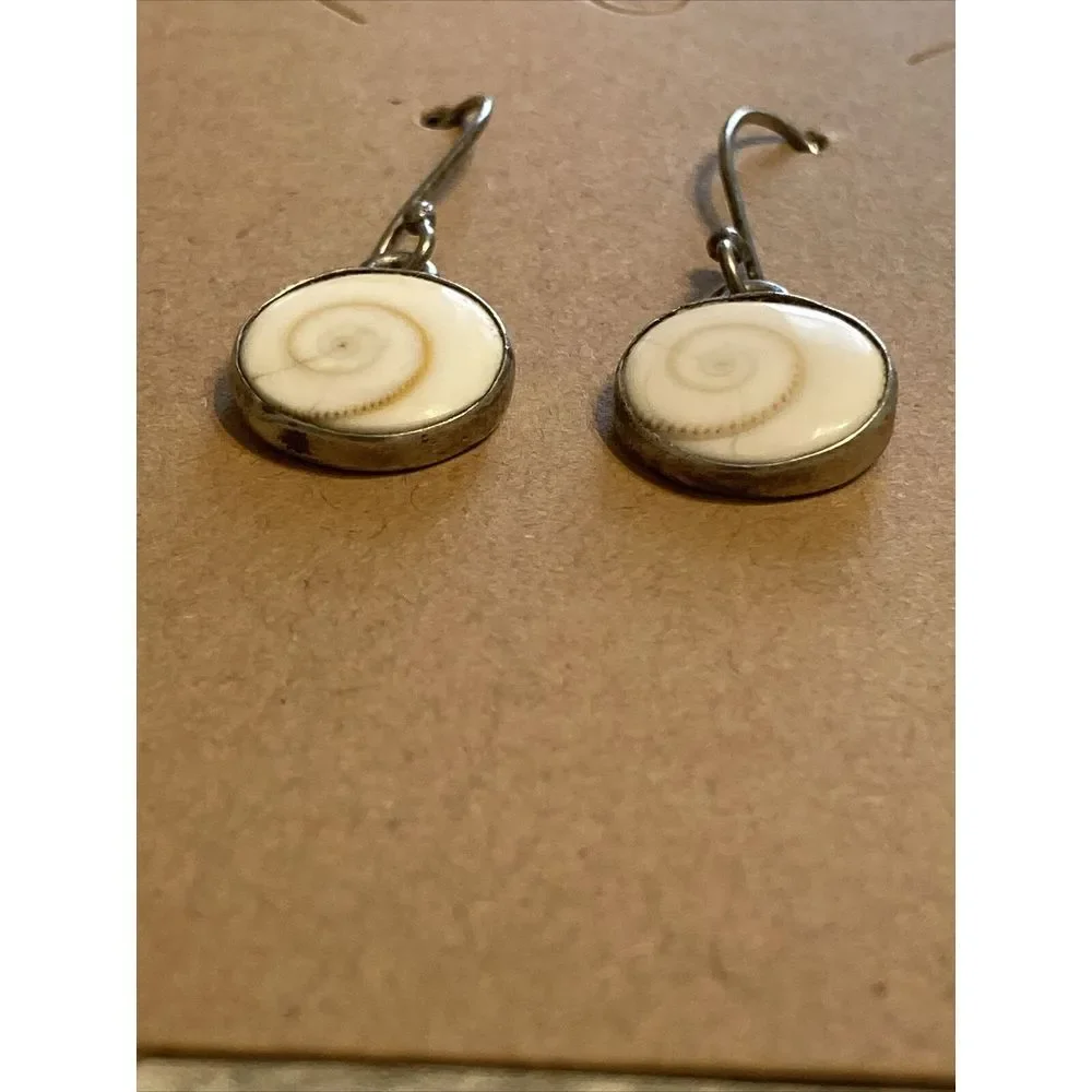 Shiva‎ Eye EARRINGS Sterling Silver Marked 925 Shell hook Artisan Cats eye